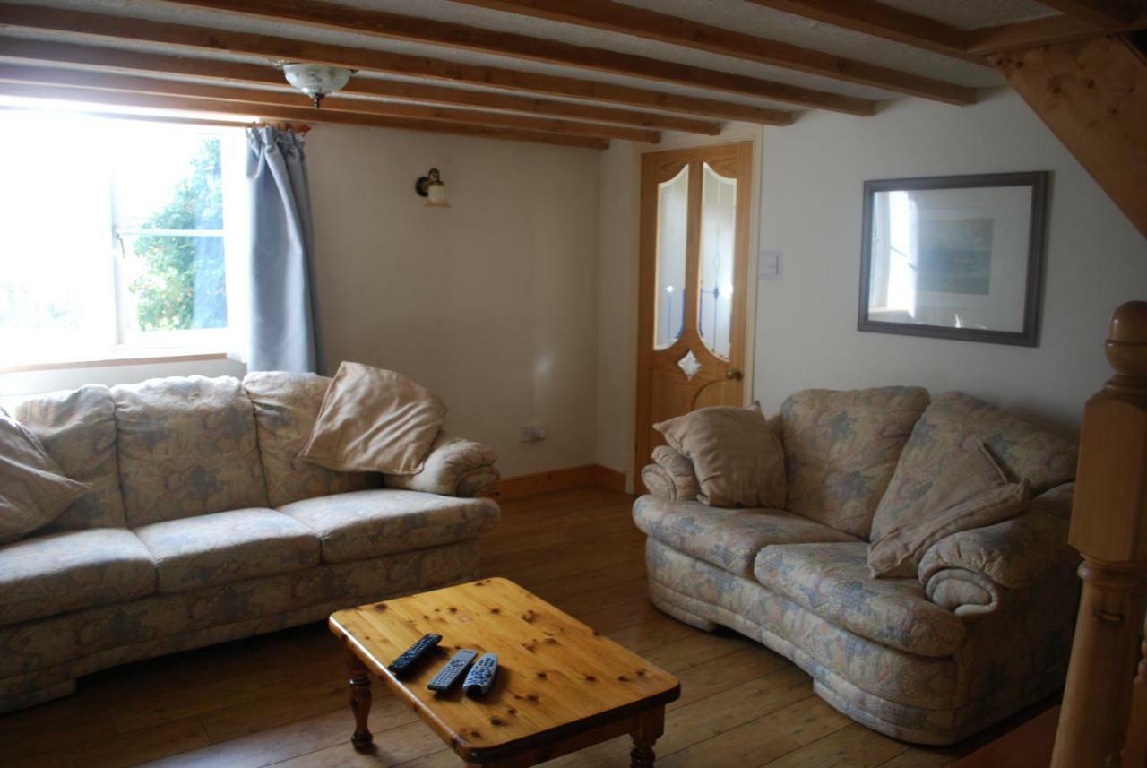 Ty Gylfinir Villa Llandegla Eksteriør billede