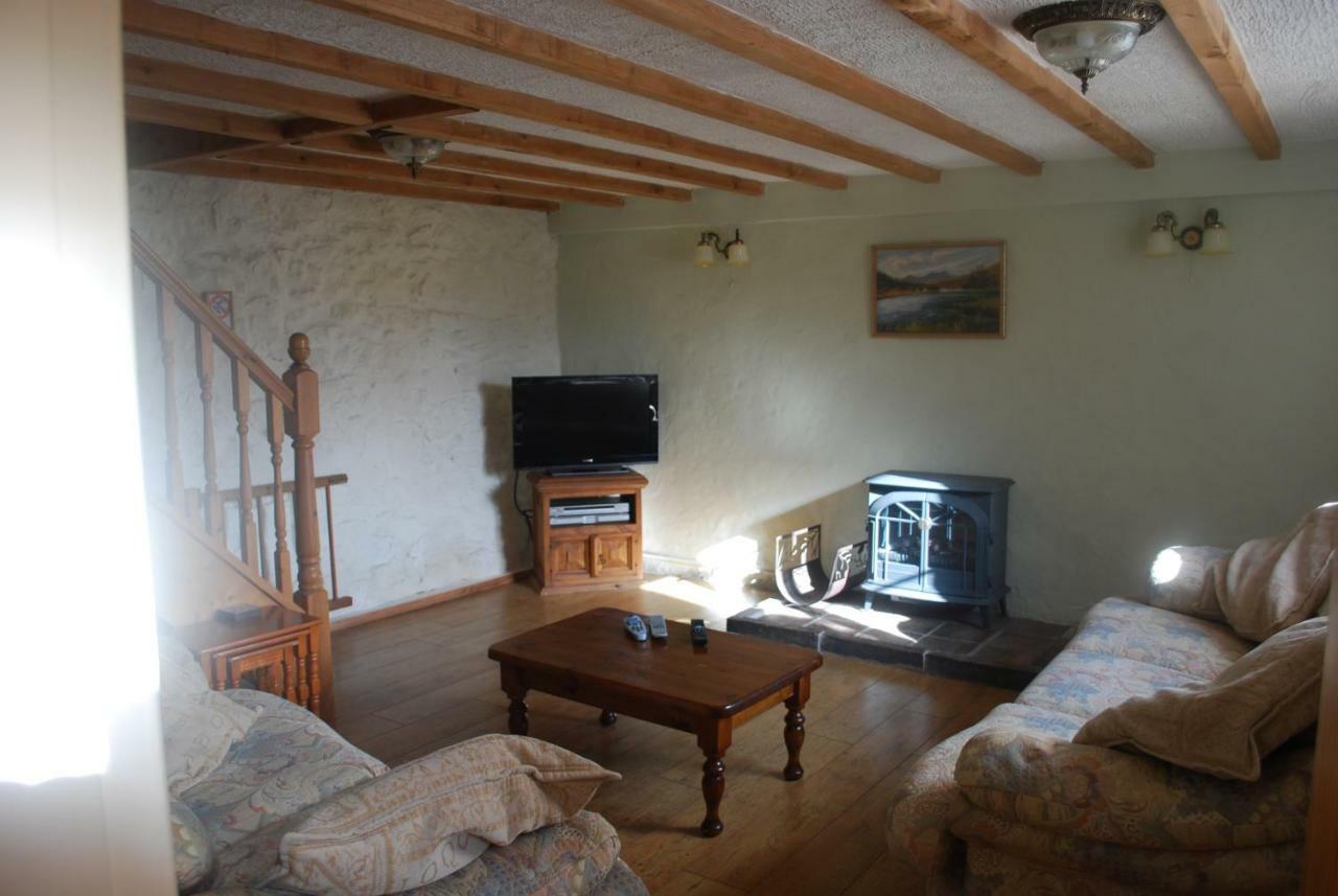 Ty Gylfinir Villa Llandegla Eksteriør billede